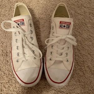 White Low top converse Women’s size 10